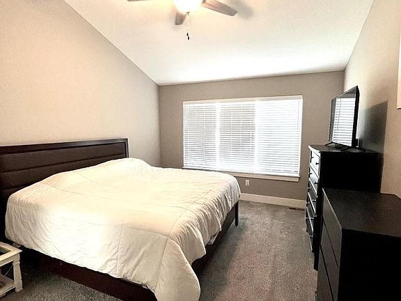 4th image of 5357 N Pebblecreek Ct