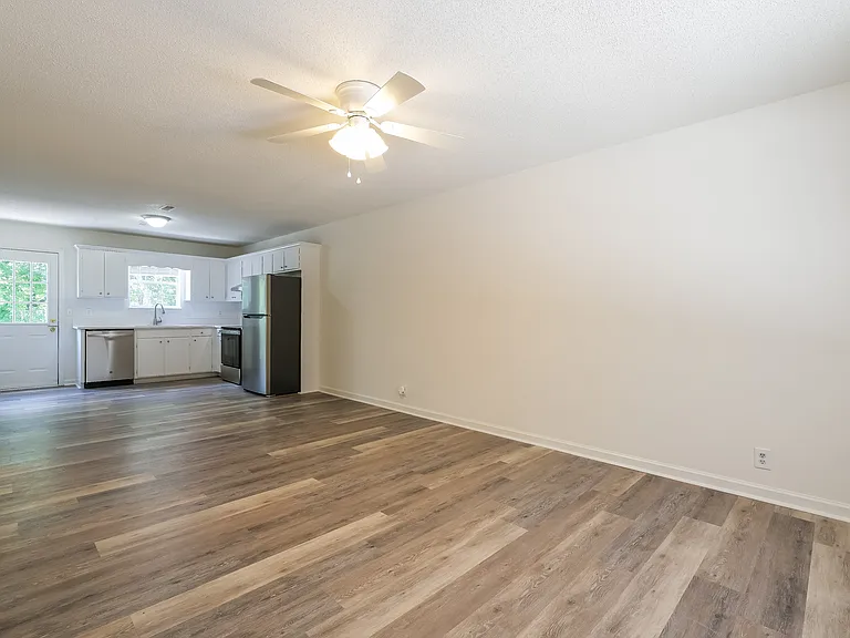 004-photo-living-room-14803481 004-photo-living-room-14803481