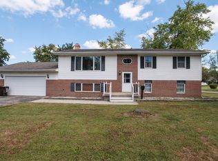 306 S Walnut St, Le Roy, IL