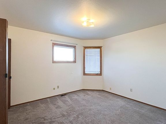 3rd image of 433 Dailey Ave #14-1