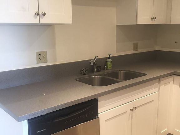 5th image of 3421 Park Blvd APT 305