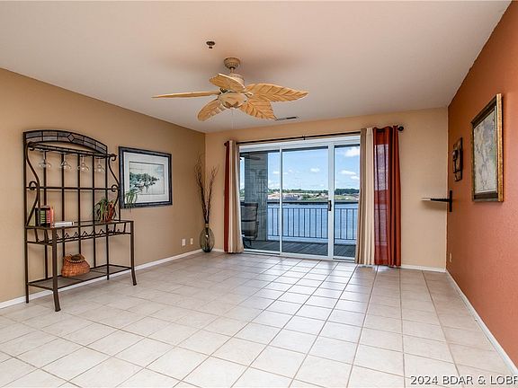 2nd image of 4897 Bridgepointe Dr Unit 132