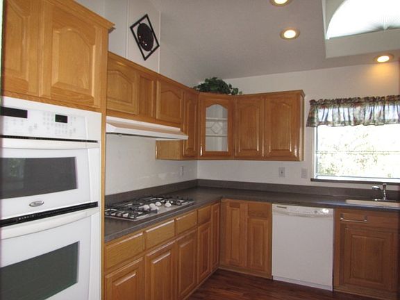 5th image of 2003 Bayview Heights Dr Space 135