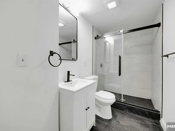 58-60 Ingraham Pl, Newark, NJ 07108