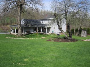 985 Hill Rd, Robesonia, PA 19551