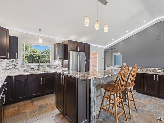 5th image of 4657 Skyridge Ct