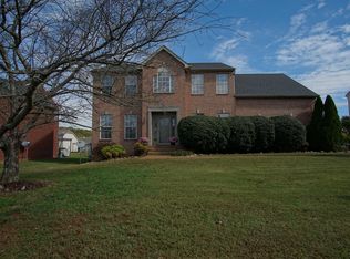 123 Grove Ln S, Hendersonville, TN 37075