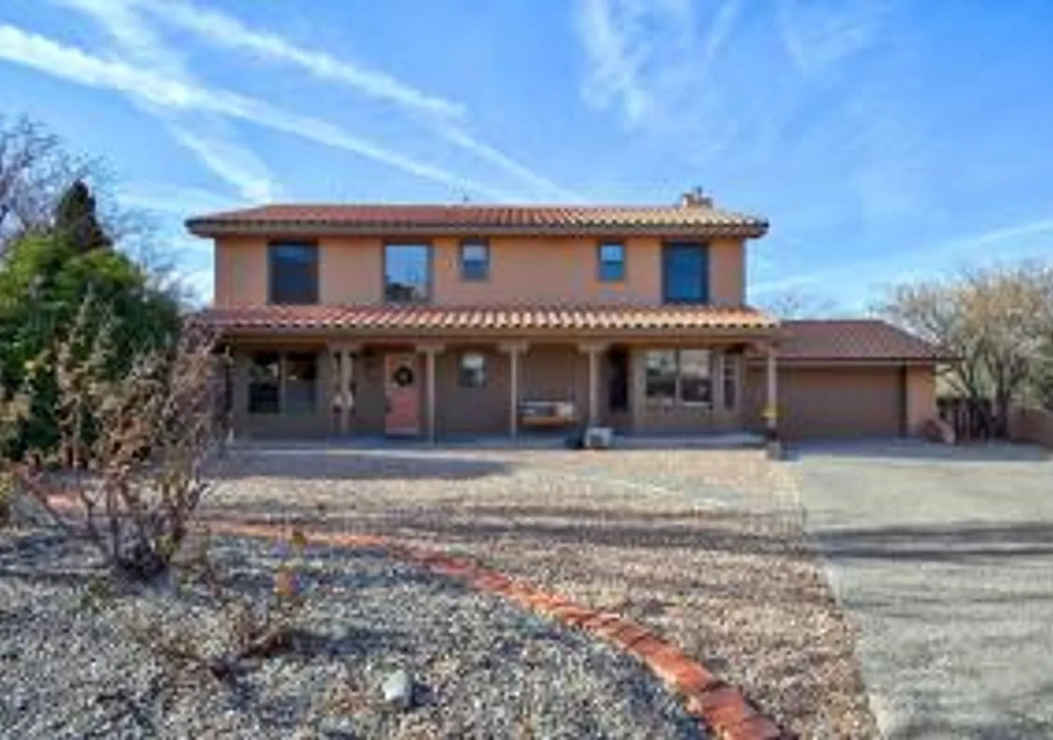 Executive Foothills 4 Bedrooms 2.5/Ba 2/Cg 2/Story — Photo 1