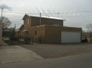 2920 Beach Rd NW, Albuquerque, NM 87104