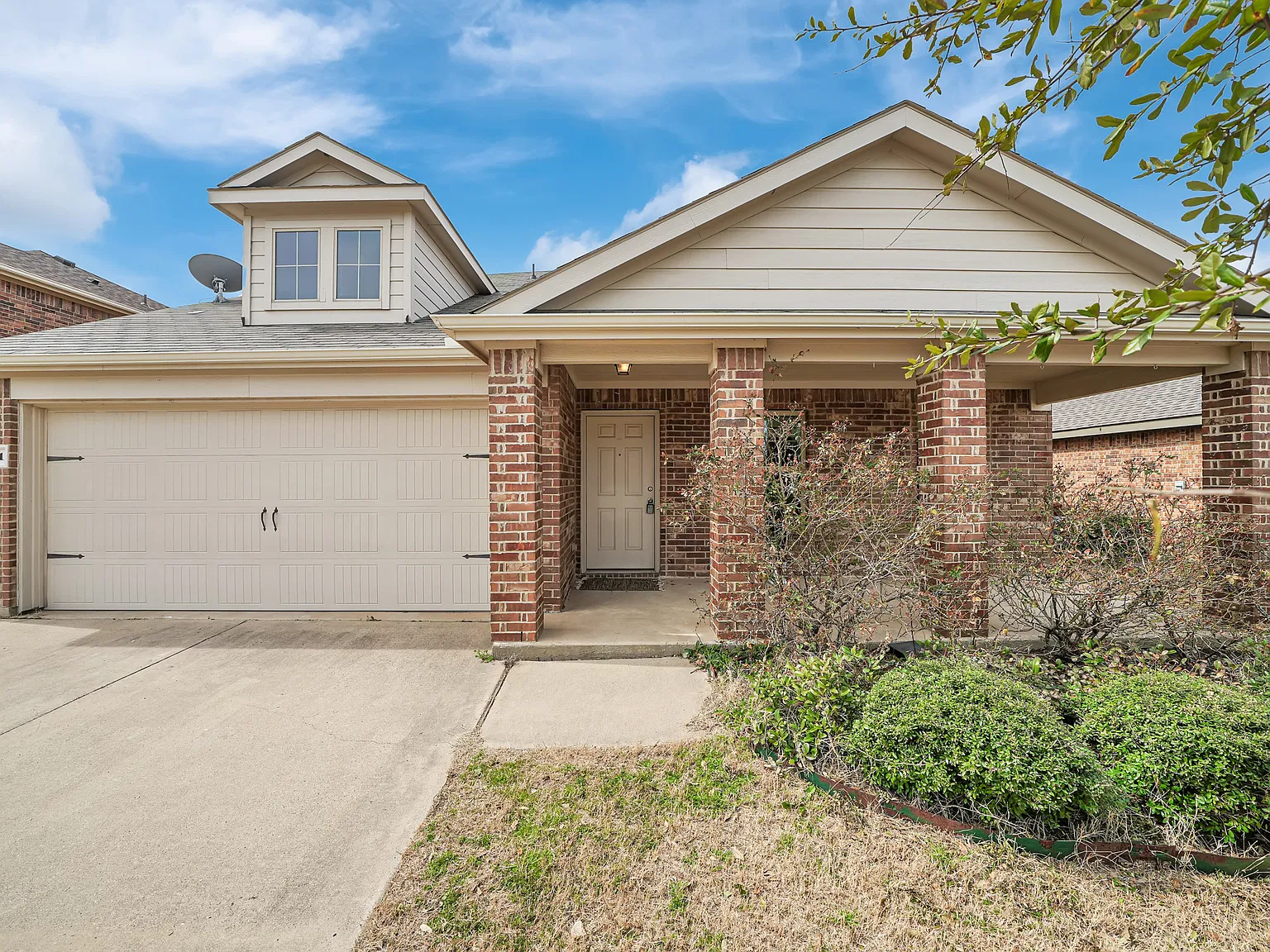 4 bed, 2118 sqft, $2,150 — Photo 3