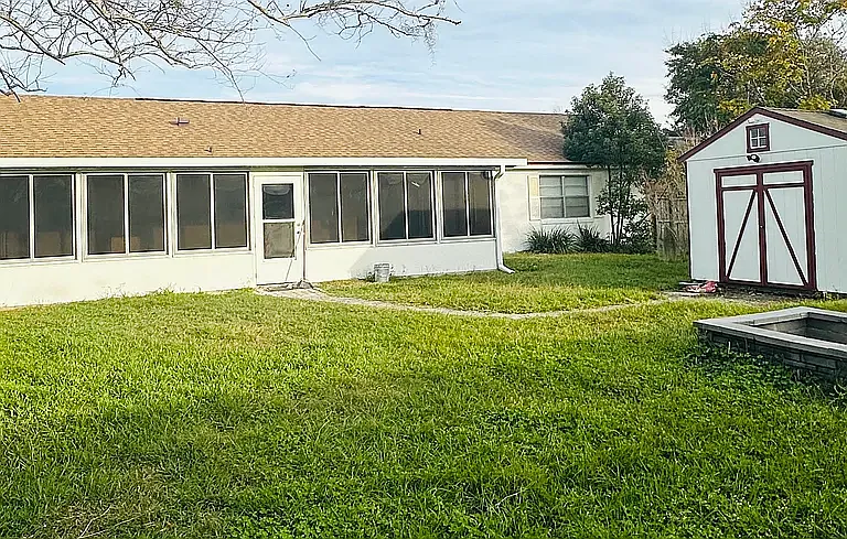 648 Pyramid Ave — Photo 32