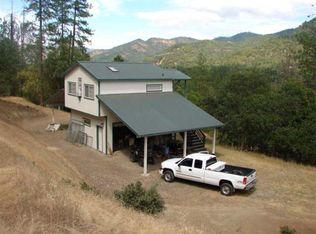 1660 Foots Creek Rd, Gold Hill, OR 97525
