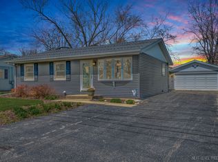 619 E Lee St, Plano, IL 60545