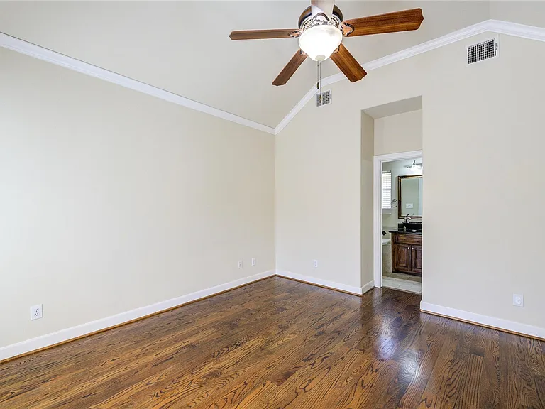 5813 Washington Ave #B — Photo 23