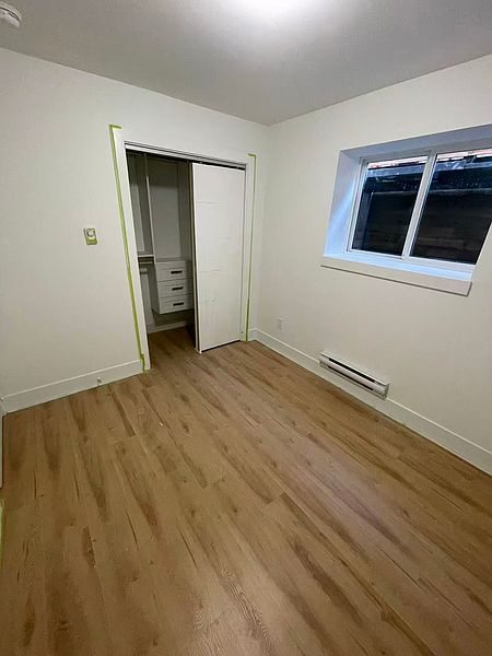 Surrey House for rent - 2 Bedrooms — photo 2