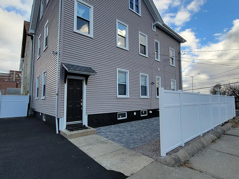 13 Regent Ave #2 — Photo 15