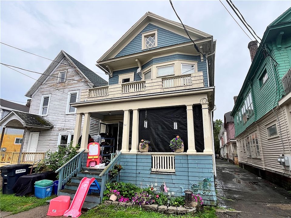 2nd image of 120 E Green St