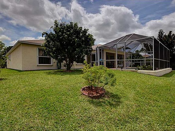 3rd image of 189 Joy Haven Dr