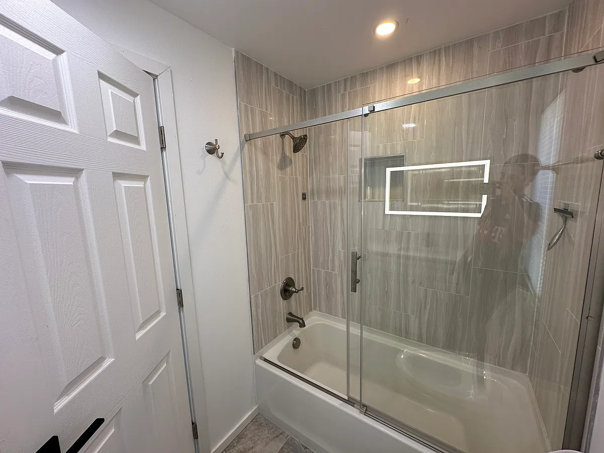 Building Photo - 7943 SW 17th Ave #1