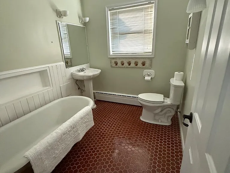 6175 Cobbs Rd — Photo 22