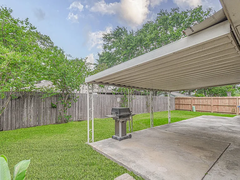 4922 Bridgemont Ln — Photo 24