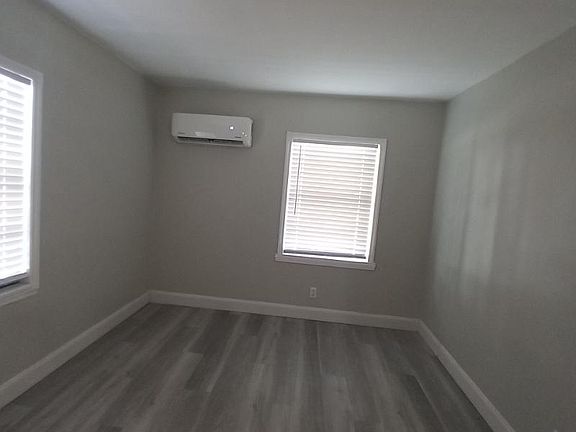 3rd image of 520 S Grannis Ave Unit A