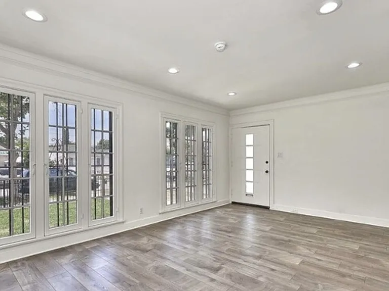 734 S Gramercy Pl #734 — Photo 3
