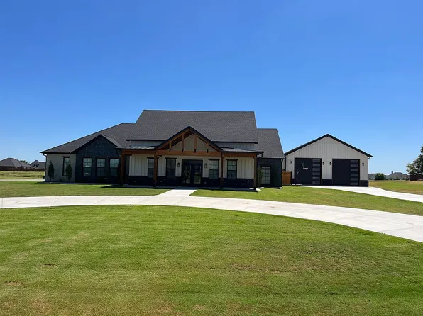 16 Cumberlin Rd, Enid, OK 73703