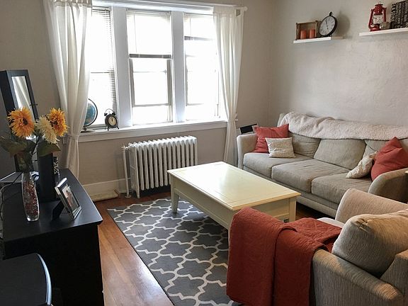 2nd image of 2720 Shady Ave #9