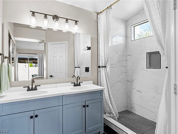 4th image of 4927 Rancho Domingo Ct