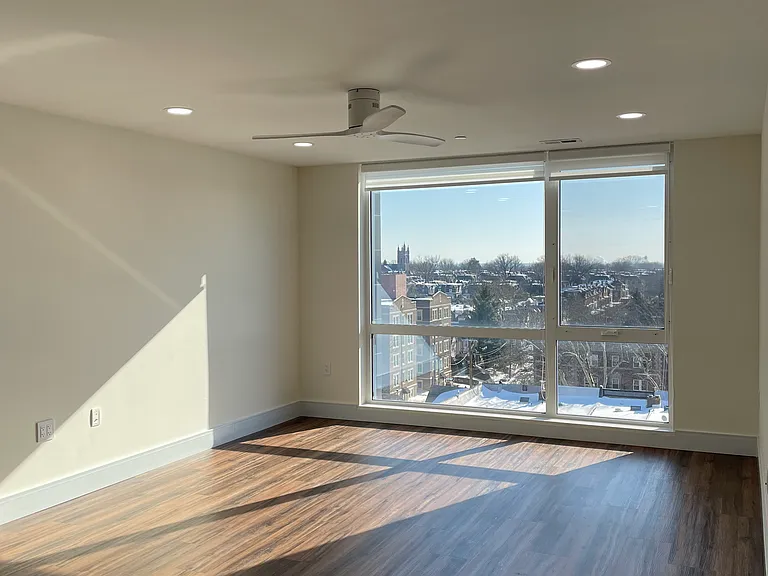 4906 Spruce St #710 — Photo 8