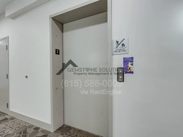 1041 E Trinity Ln #218 — Photo 24