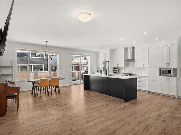 3rd image of 40 W Grove Line SW