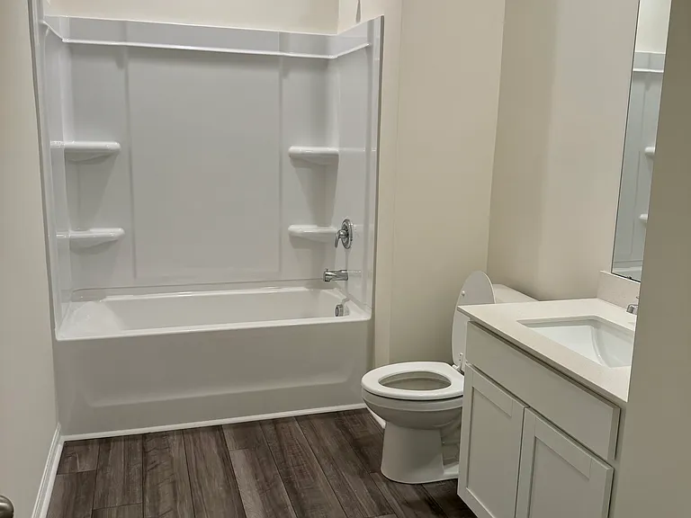Carriage Wood Cir — Photo 4