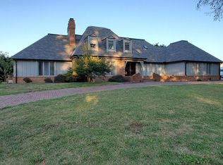 912 Indian Springs Rd, O'Fallon, IL 62269