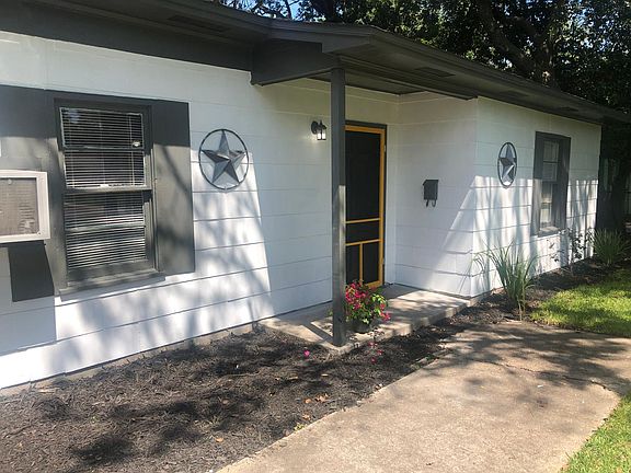 5th image of 410 W Francis Ave