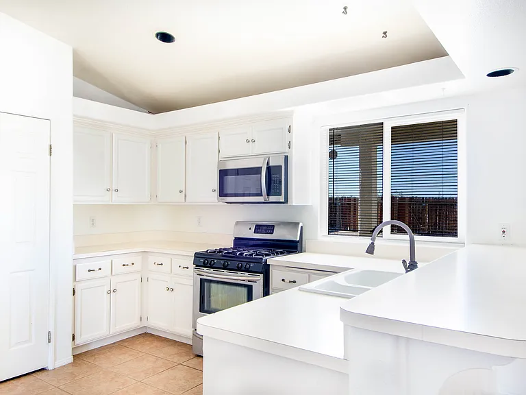 72548 Sunnyslope Dr — Photo 14