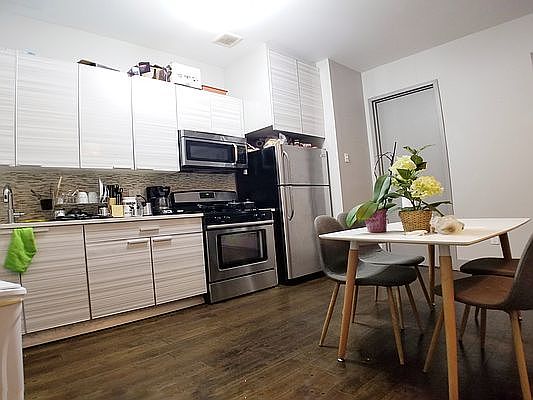 2nd image of 769 Saint Johns Pl #2L