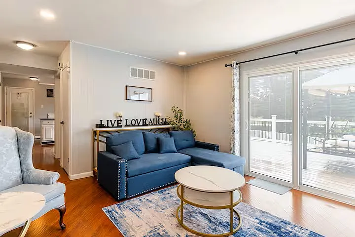Duxbury Way — Photo 44