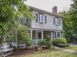 31 Elmwood Rd, Verona, NJ 07044