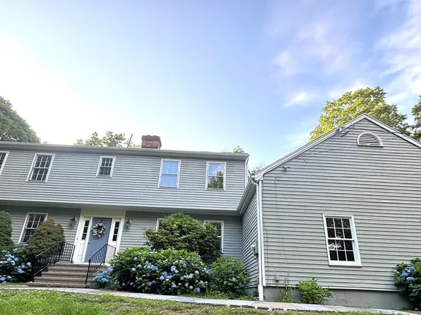 1510 Congress Street, Fairfield, CT 06825