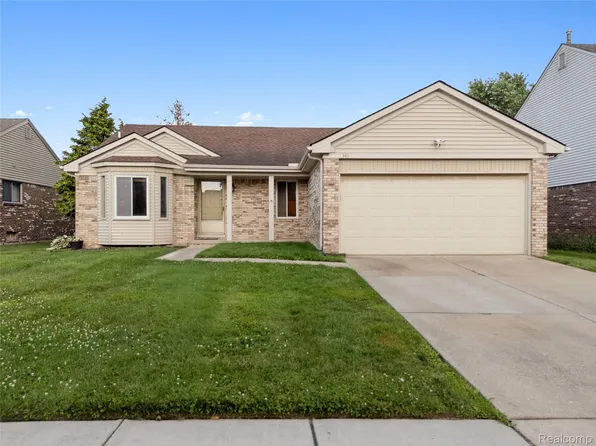 343 Princeton Dr, Canton, MI 48188