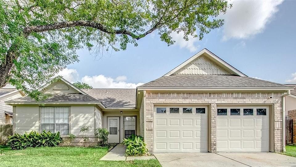 1st image of 3207 Georgia Pine Dr