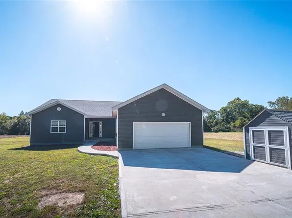 212 Tiny Blossom Flds, Villa Ridge, MO 63089