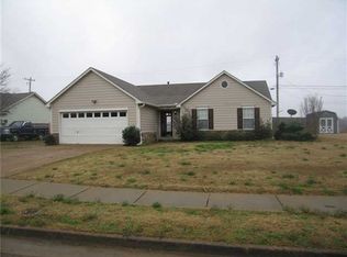 4755 Greenside Rd, Millington, TN 38053