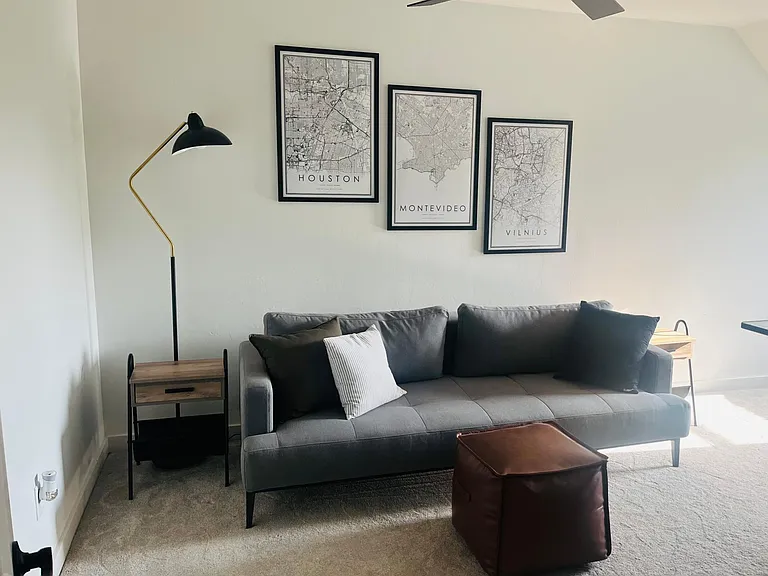4108 N Indiana Ave — Photo 49