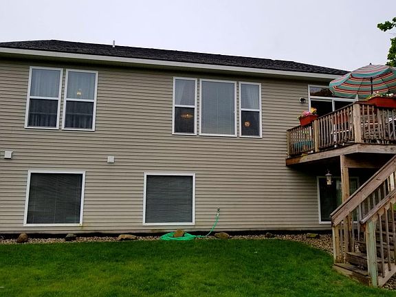 3rd image of 858 Ashlee Ct