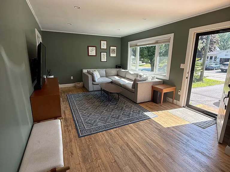 151 Essex Ave — Photo 3