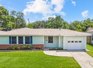 2001 14th Ave N, Texas City, TX 77590
