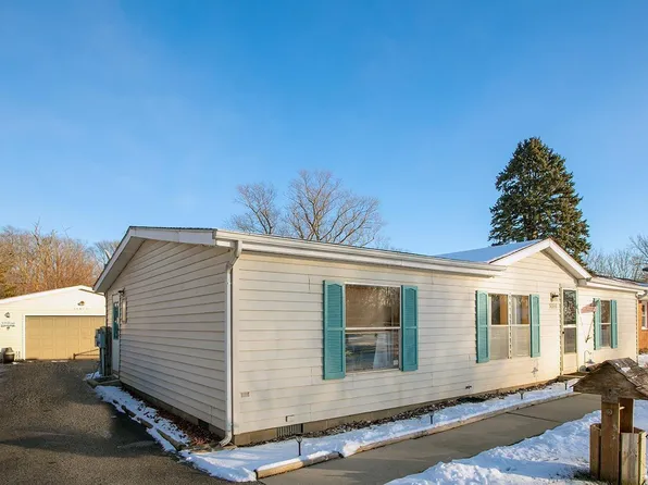 58938 Lindale Dr, Elkhart, IN 46517